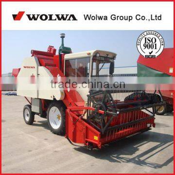 Small Combine soybean harvester with self-loading system