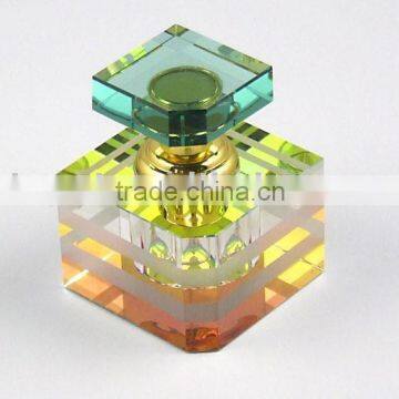 Popular Crystal Perfume Bottle for Decoration & Promotion Gift