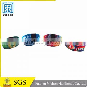 Factory supply cheap price new arrival fabric wristband supplier