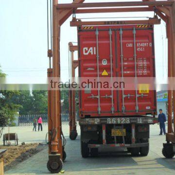 CE approved mast mobile container crane for seaport transportaion