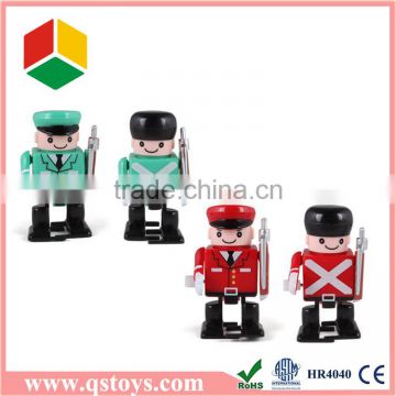 Cheap wind up toy police with EN71