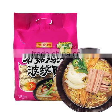 Instant chicken flavour noodles