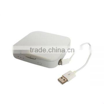 Beauty Slim Portable Folding Lighted Pocket Mirror With Power Bank for Travel photo-2