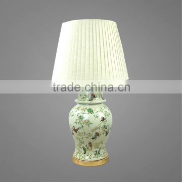 Nice Printing On Ceramic Body And Metal Base In Antique Brass With Fabric Lampshade Bedside Table Lamp Decorative Table Lamp