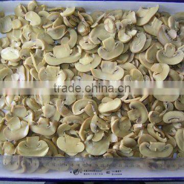 Light Yellow color Canned pieces & stems mushroom