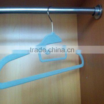 Used Clothes Hangers photo-2
