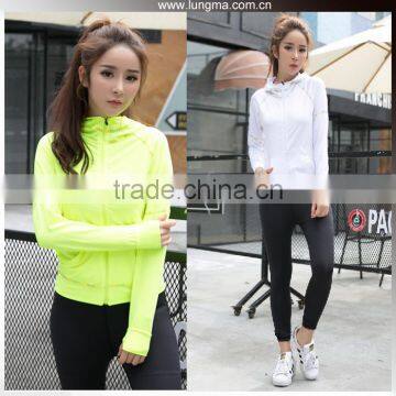 Seamless Active Wear Contemporary Yoga Fitness Top and Pants Leggings With High Performance Nylon Spandex Fabric photo-2