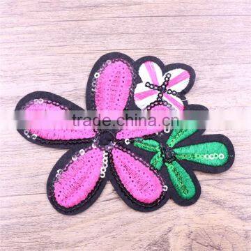 Different Colorful Flower Embroidery Patch for Different Style Garment photo-2