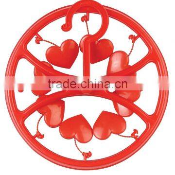 small plastic clothes drying hanger laundry rack with 8 pegs
