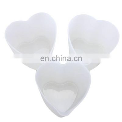 New Design Heart Shape Silicone Liquid Measuring Cup