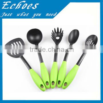 Kitchen set utensil