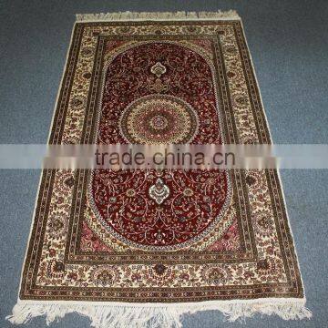 handamde isfahan pure silk carpet