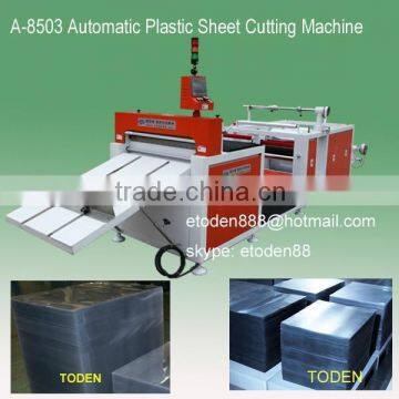 Plastic PVC sheet decurling and cutting machine