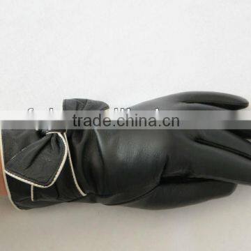 2013 genuine leather girls cute bow leather gloves to lead