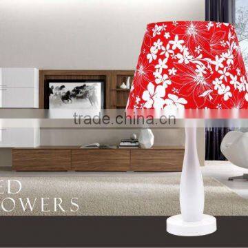 Modern fabrics decorative table lamp