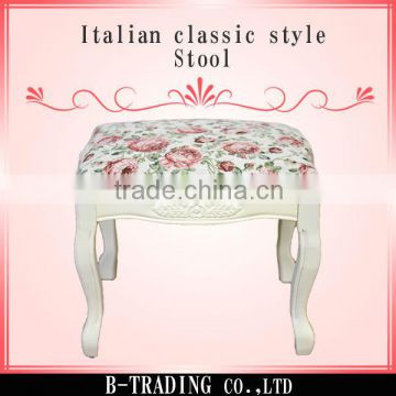 Italian classic style bedroom stool at reasonable price