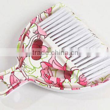 printed plastic dustpan and brush set for table