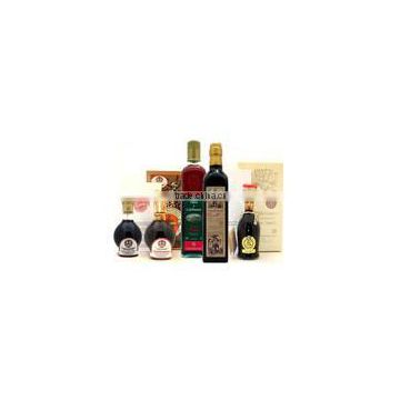 Italian Vingars Of White And Red Wines And Balsamic Vinegar Of Modena