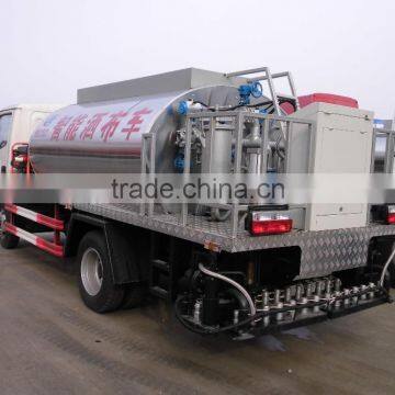 Dongfeng Mini 4000liters Asphalt Distribution Truck for Sale photo-3