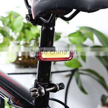 Cycling Night Bike Rechargeable Light Dual Color Flashlight for Mountain Road Bicycle Seatpost Light Bicycle Accessories