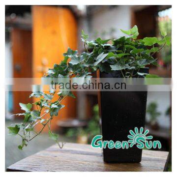 plastic garden planters