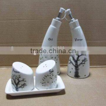 4pcs Ceramic salt pepper Oil and Vinegar kitchenware sets