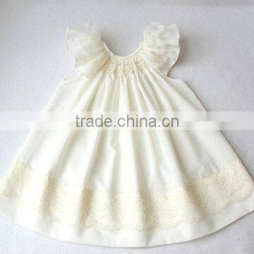 Wholeasle Little Girls Ivory Pearl Handmade Smocked Dress