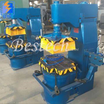 Jolt Squeeze Sand Molding Machine for Cookware Production photo-3