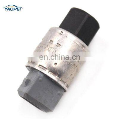 30780427 High Quality A/C Pressure Transducer Switch For 2004-2012 VOLVO S40 V50 S80 MK2 photo-2