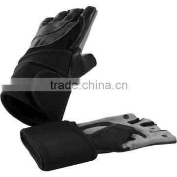 flexible and adjustable training glove