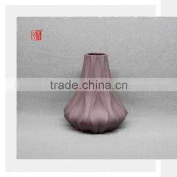 Home Decoration European Style Small Ceramic Vase with Brown Color