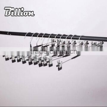 China Manufacturer Metal Pants Clothes Hanger Non Slip Metal Hanger photo-2