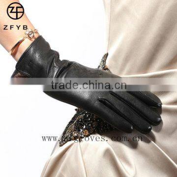 Beautiful crafted super soft lamb skin gloves