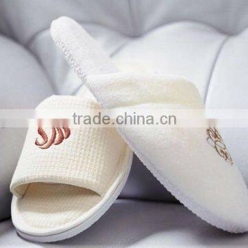 Ivory waffle hotel slippers/ open toe waffle slippers for hotel