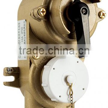 Marine brass socket with chain switch