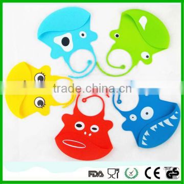 Wholesale Cute Waterproof Big Pocket Soft Silicone Baby Bib With Openning Food Catcher