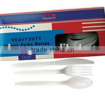 plastic cutlery set