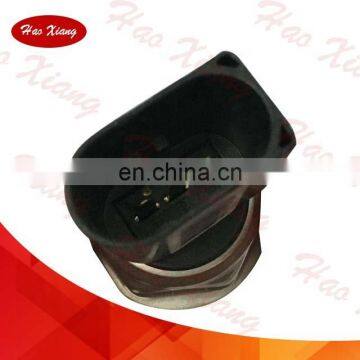 Good Quality Fuel Pressure Sensor 55PP28-01