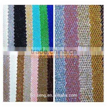 Metallic bonding knit fabric with non-woven base