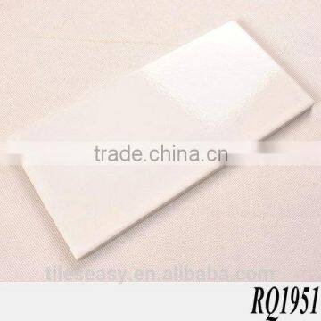 hot sale high quality ceramic swimming pool tiles white