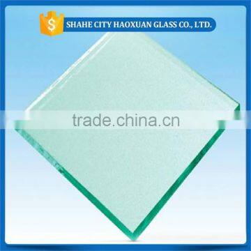 Tinted clear float glass