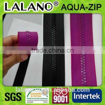 2015 factory sale NO.7 size colored 100%waterproof resin zipper