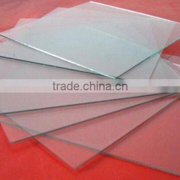 Ultra clear sheet glass for framing and architecture