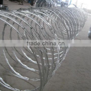 Cross type razor barbed wire