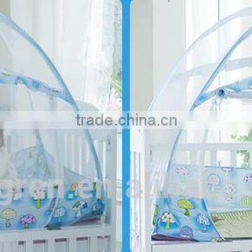 Baby mosquito net with supporting