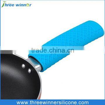 Non-slip and durable silicone pot handle covers