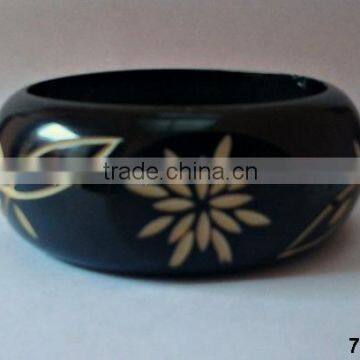 Indian Horn Fashion Bangle Bracelet With Bone Inlay