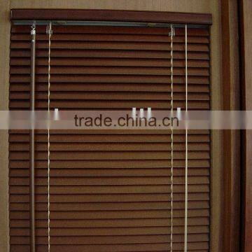 Wood venetian blind