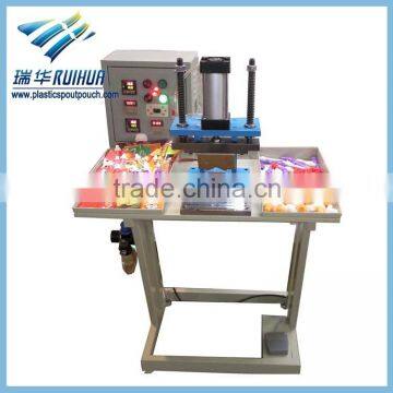 High quality manual spout sealing machine from shantou