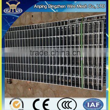 Stainless steel pool drain grate